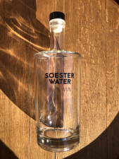 Karaf 'Soester Water bij de Wijn'