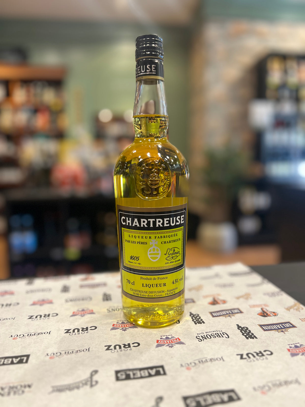 Chartreuse Geel