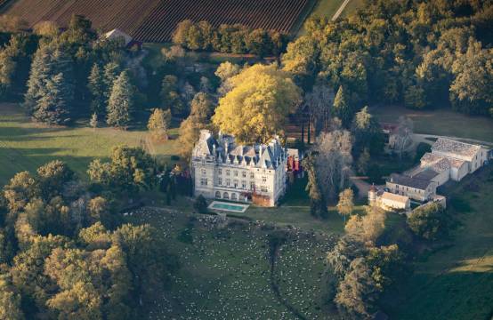 Château de Pitray van bovenaf